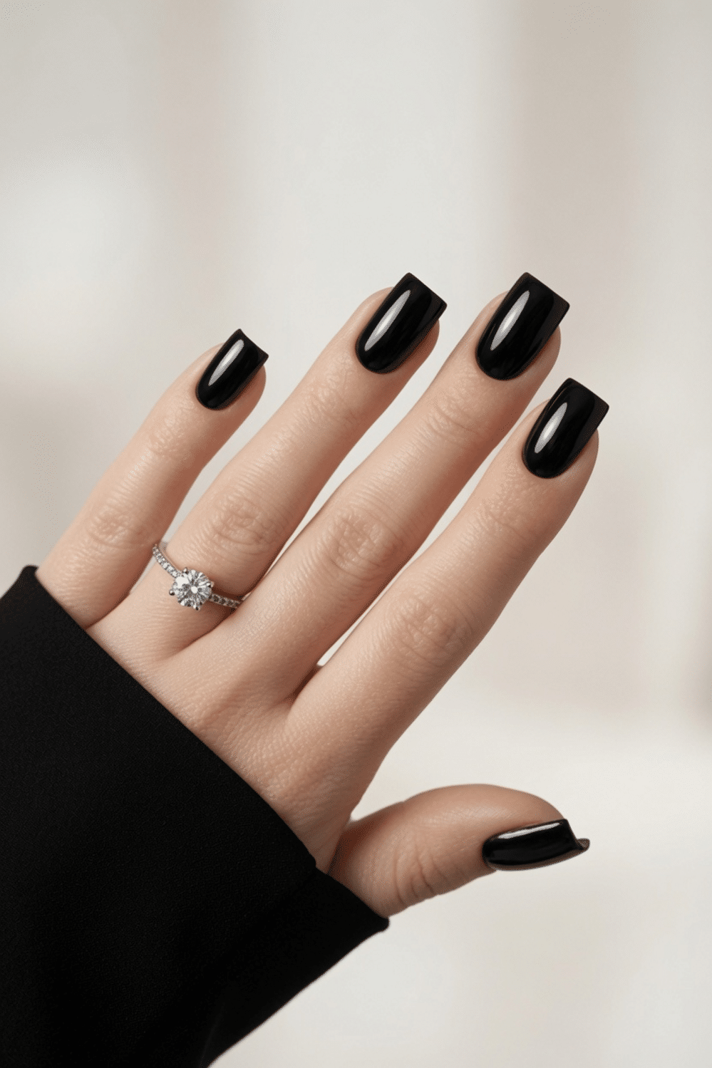 black nails short