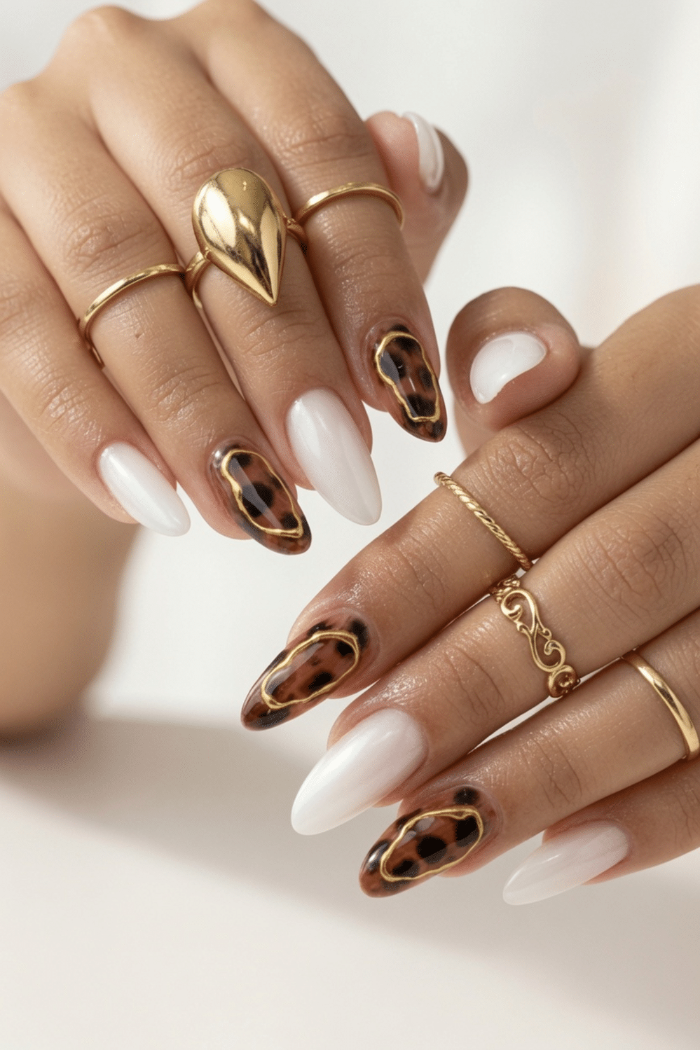 almond nails