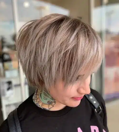 Short Layered Hairstyles For Straight Hair