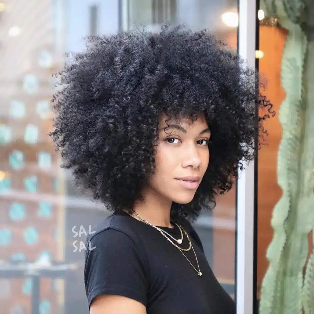 Crazy curl crop with maximum volume, among the 35 short brown hairstyles you'll be seeing everywhere