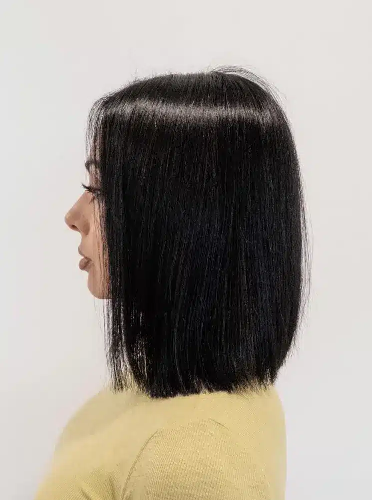 Sleek straight shoulder cut, included in the 35 short brown hairstyles you'll be seeing everywhere