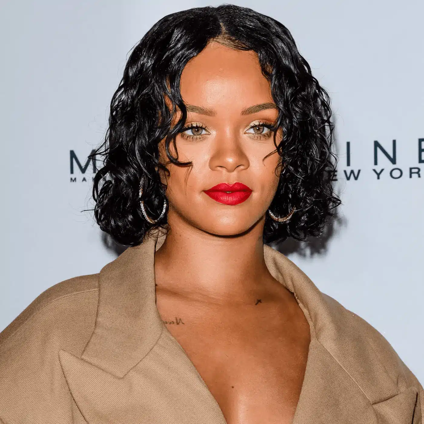 23 curly bob ideas that will convince you to go short this spring 19