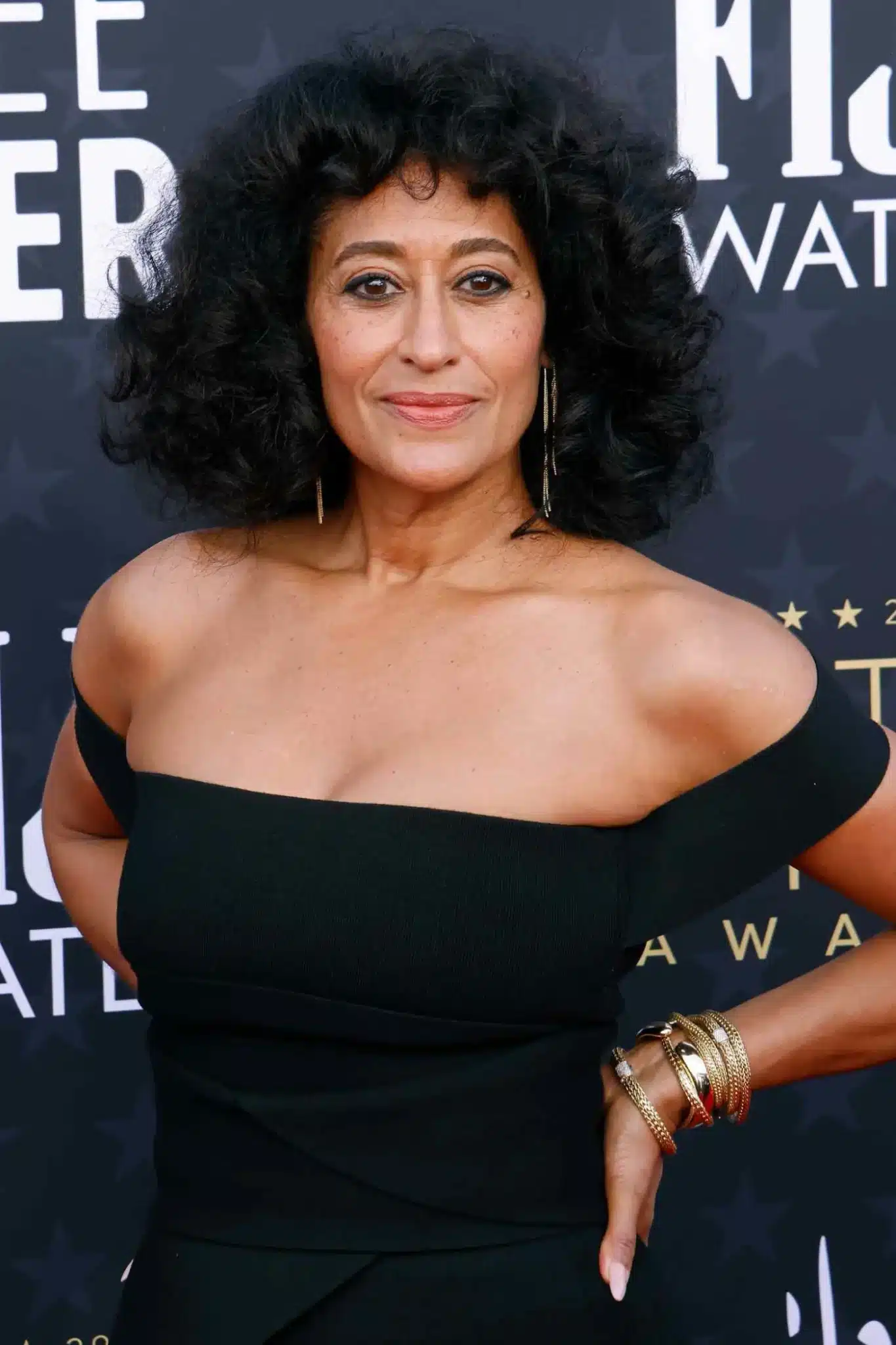 23 curly bob ideas that will convince you to go short this spring 23 scaled