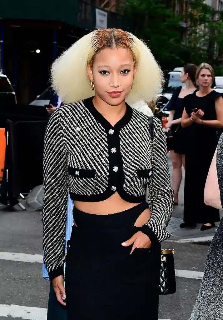 23 curly bob ideas that will convince you to go short this spring 24