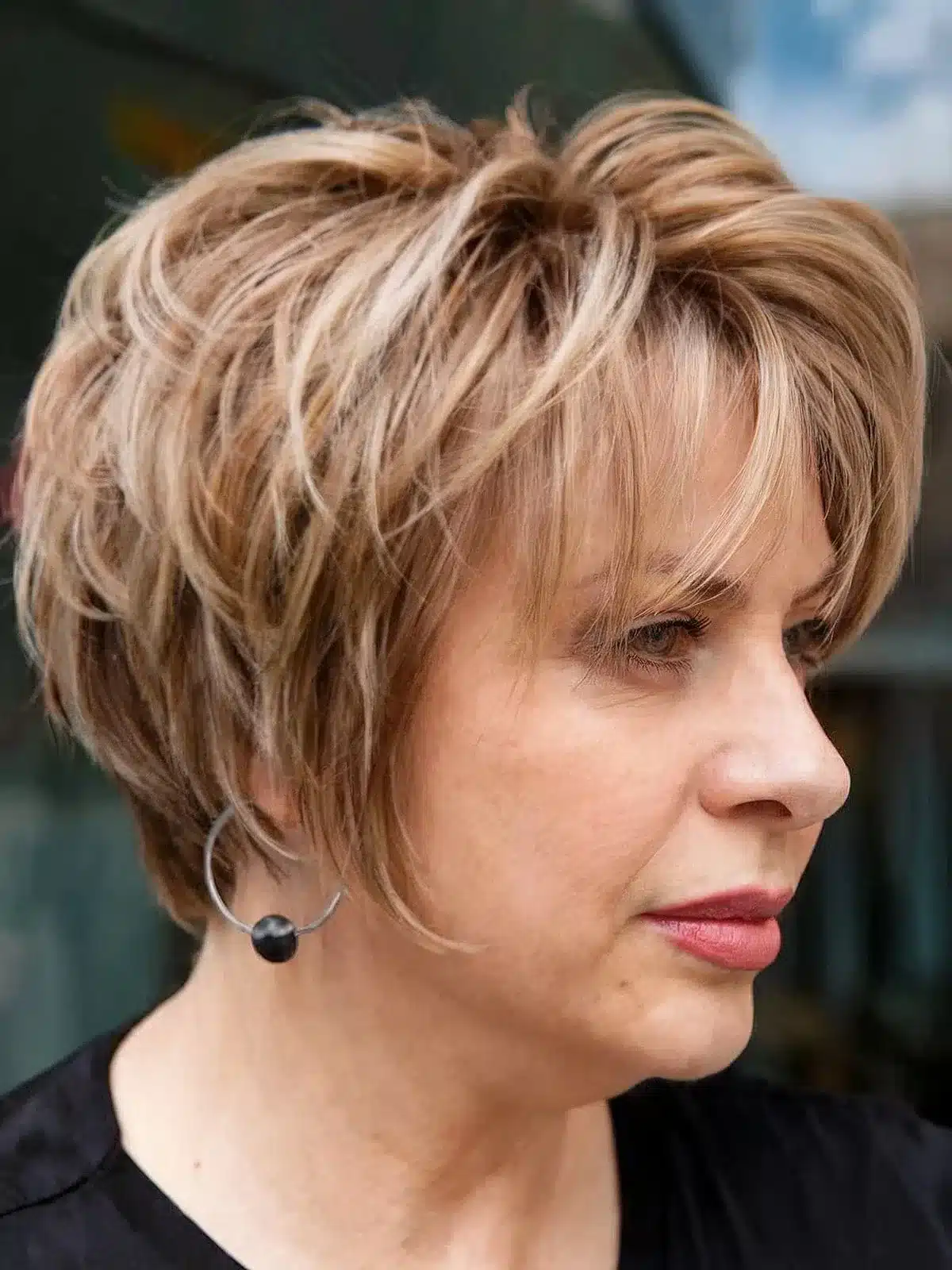55 modern layered bob haircuts for women over 50 to take years off 43