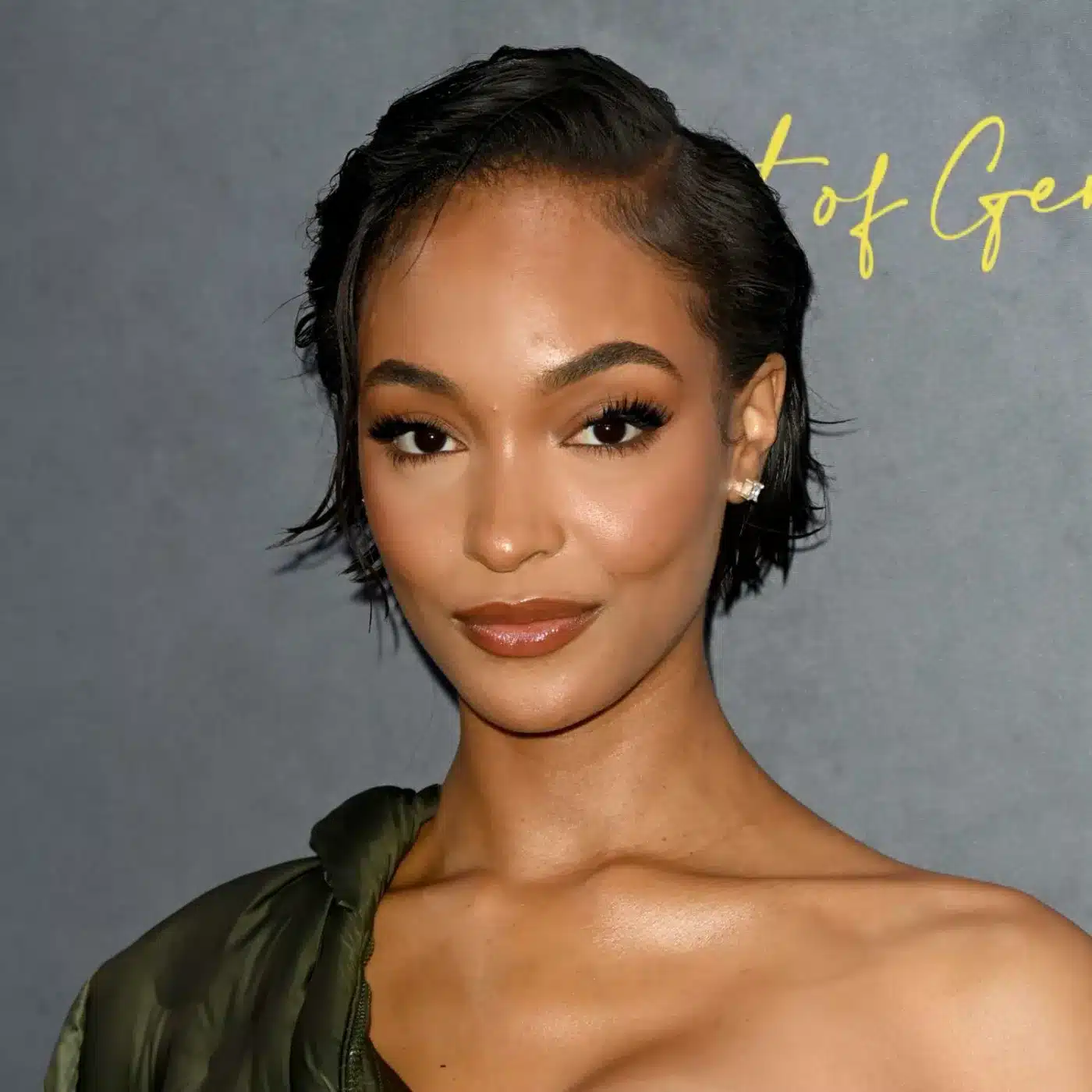 say oui to the french bob this winter with these 14 styles 12